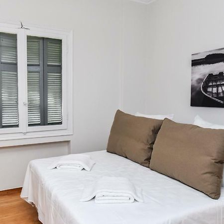 Warm Apartment At Exarchia 1 Bed 2 Pers Atene Esterno foto