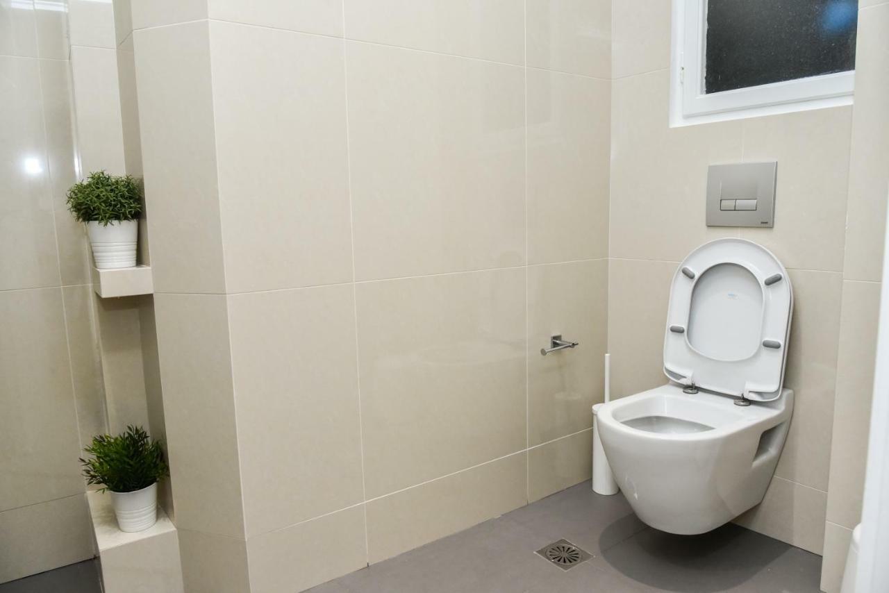 Warm Apartment At Exarchia 1 Bed 2 Pers Atene Esterno foto